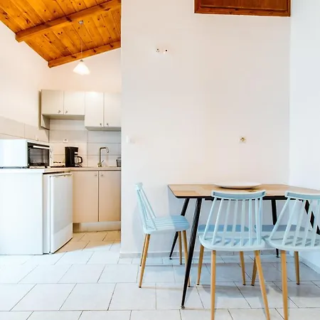 Koulouris Apartments & Studios Lantställe *