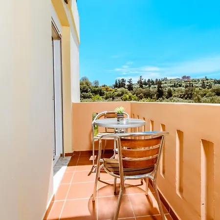 Koulouris Apartments & Studios * Kalivai