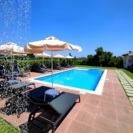 Koulouris Apartments & Studios *