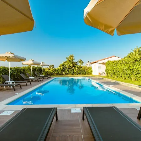 Koulouris Apartments & Studios